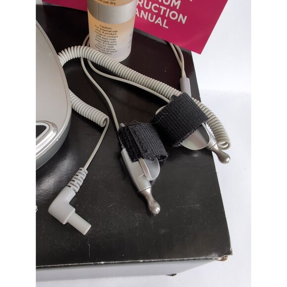 FaceMaster Suzanne Somers Facial Toning System Tones &Tightens Facial Muscles - Picture 8 of 9